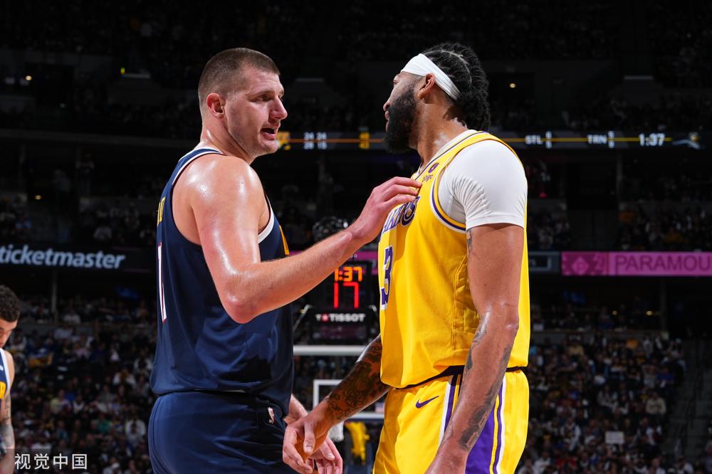 多夫比克的 多夫比克的