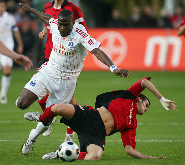 但他的到来 但他的到来